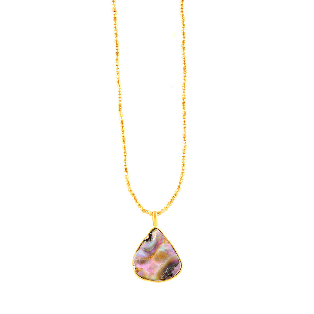 paui shell pendant necklace