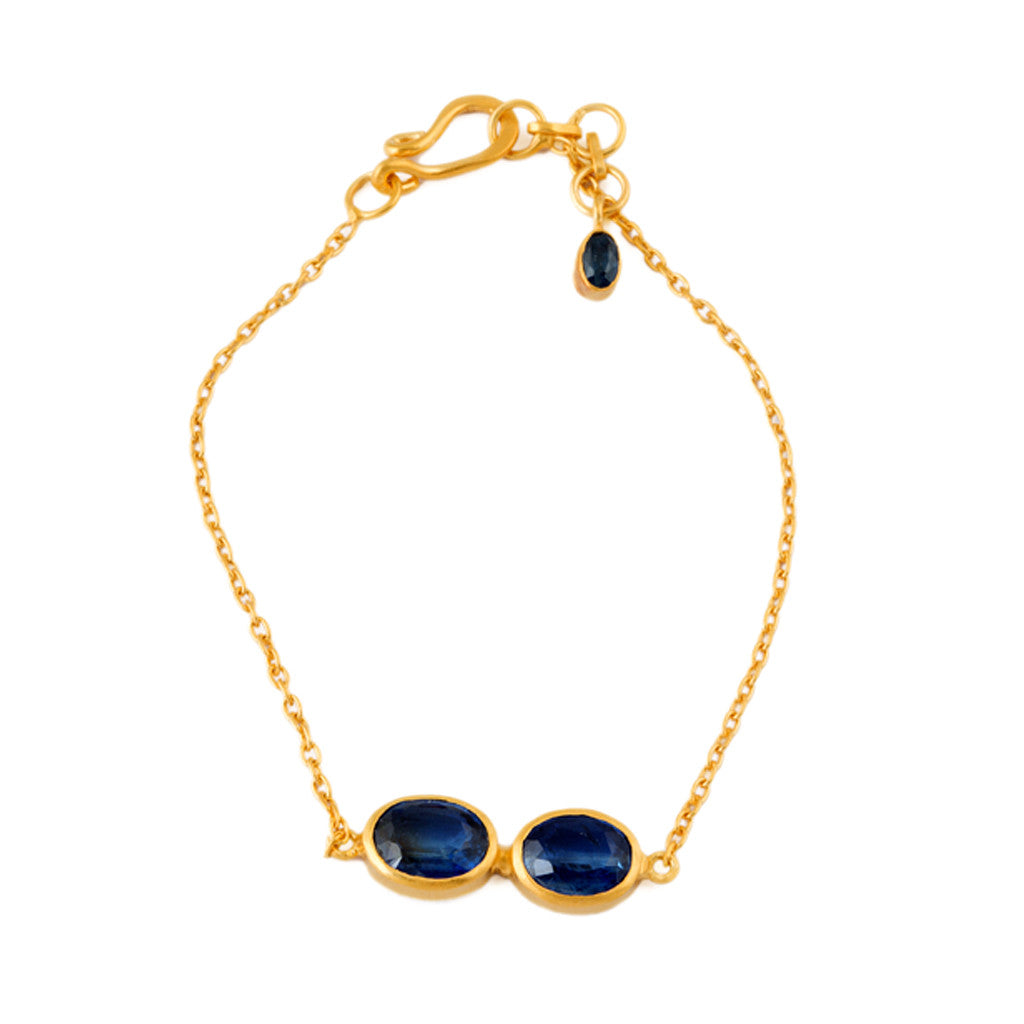 chain bracelet with two kyanite stones